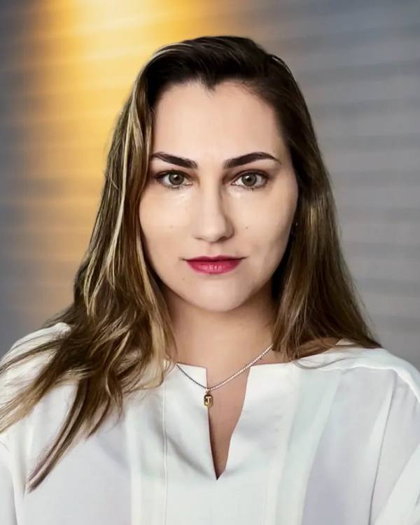 Julia Scardua